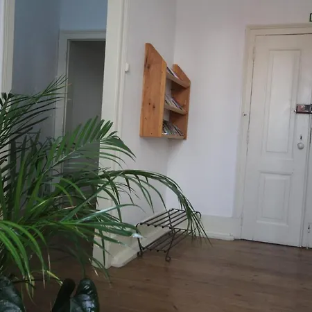 Romantic Chiado 7 -private Small Single With No Outside Window Lägenhet *