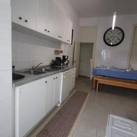 Romantic Chiado 7 -private Small Single With No Outside Window *